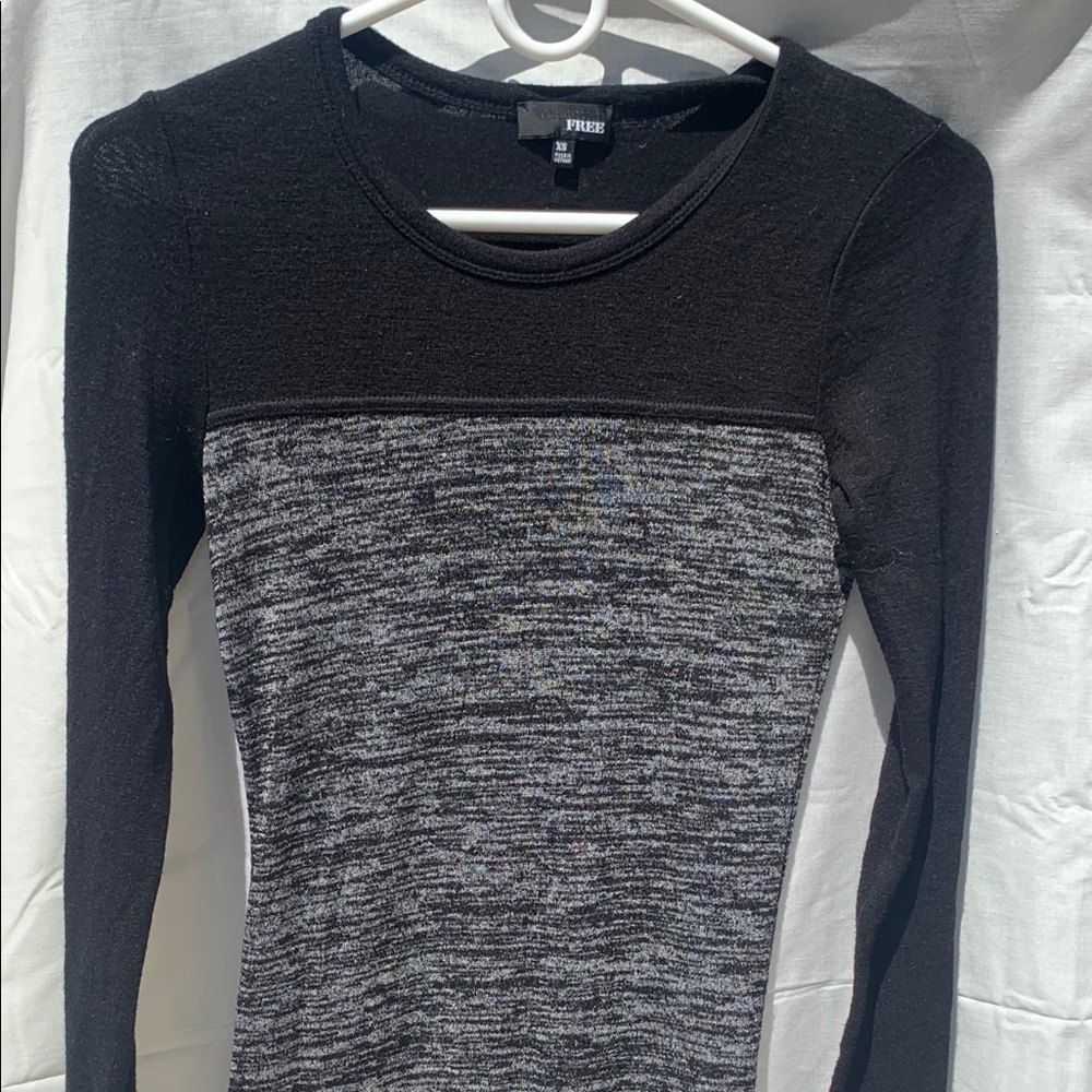 SOLD: Wilfred Free/Aritzia: stretchy sweater dress